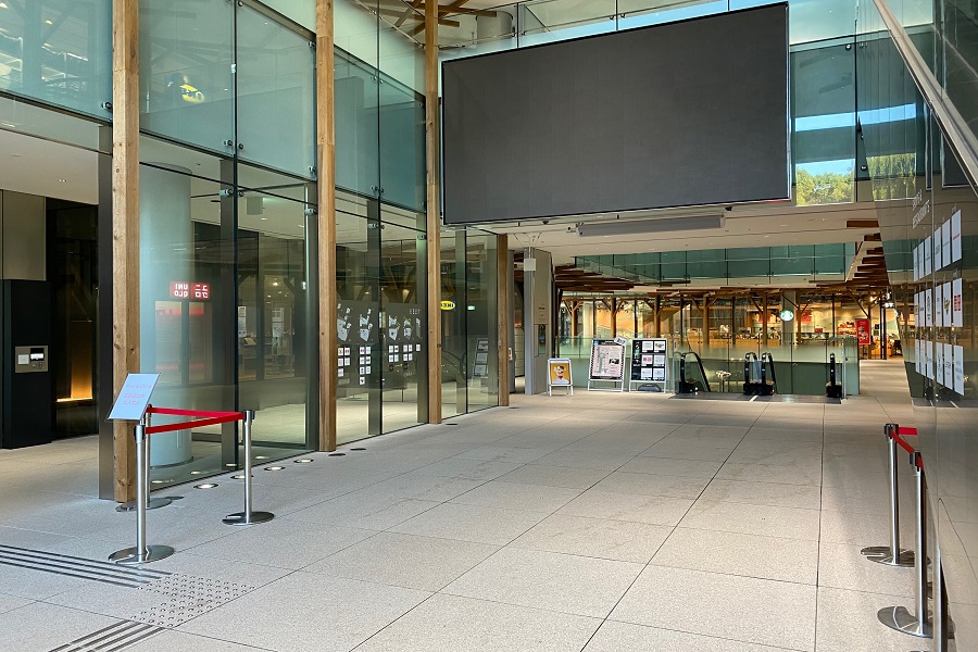 1F ENTRANCE